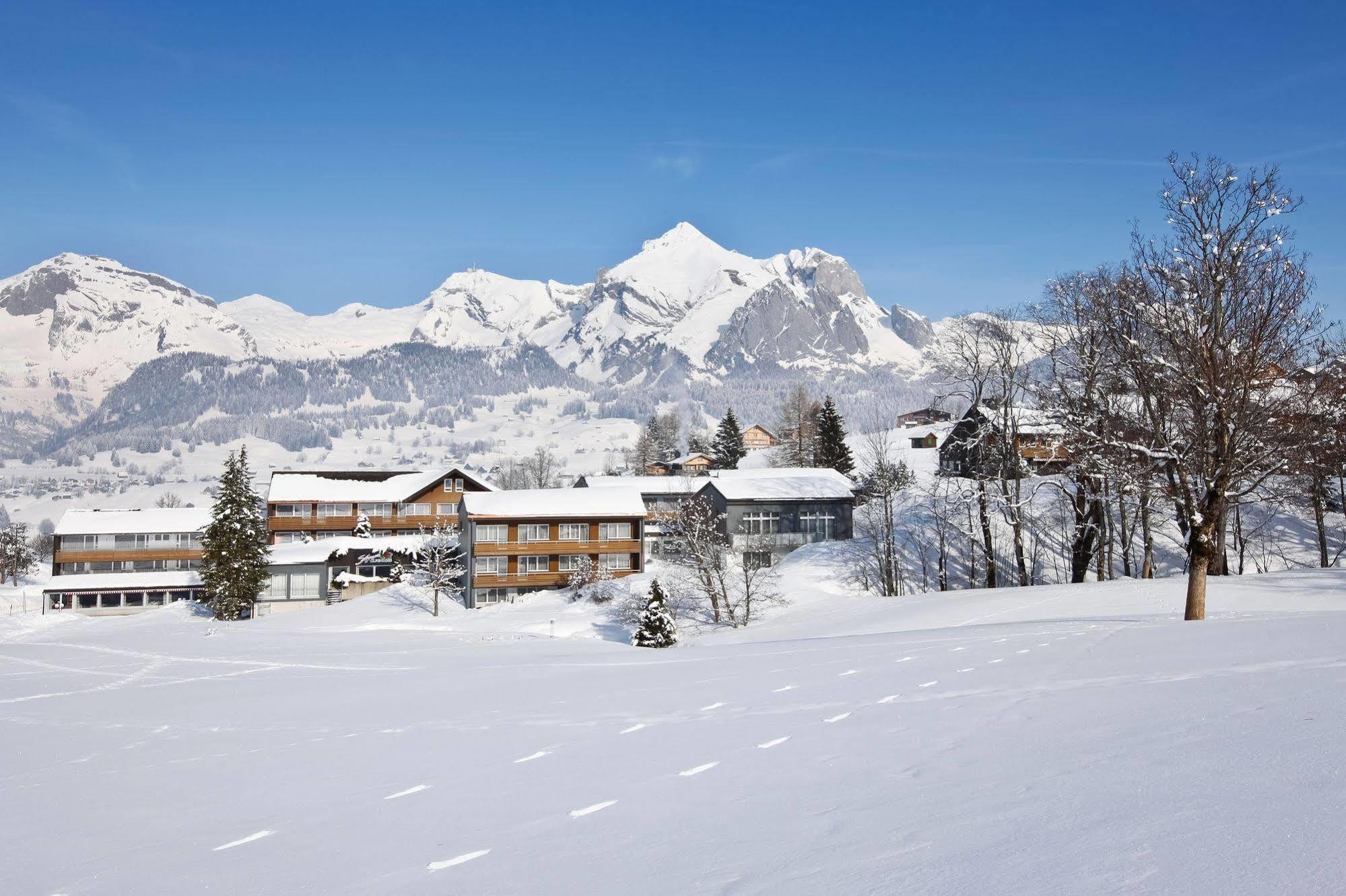 Hotel Stump'S Alpenrose Wildhaus Esterno foto